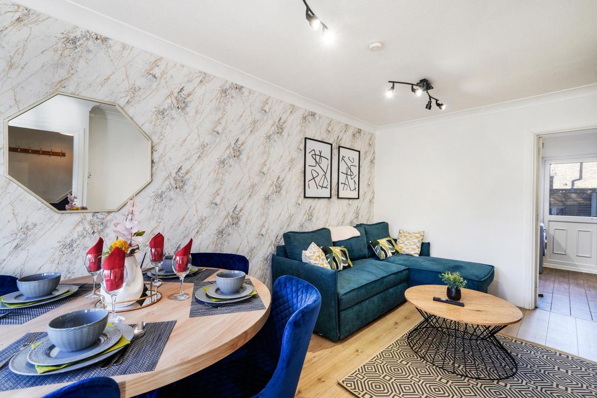Holiday home 40 Percent Off! - Delightful Abode In - Garden