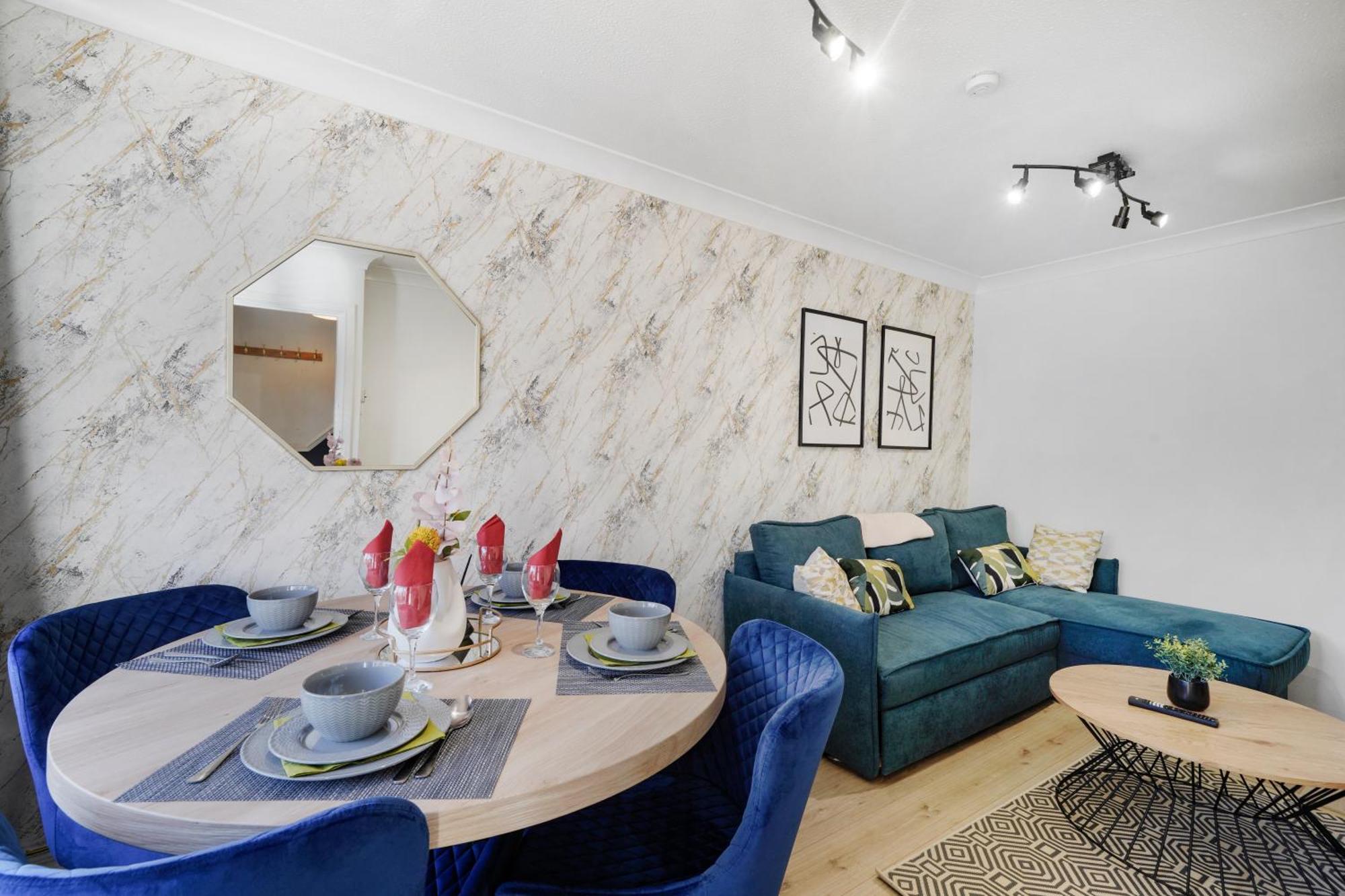 Holiday home 40 Percent Off! - Delightful Abode In - Garden *