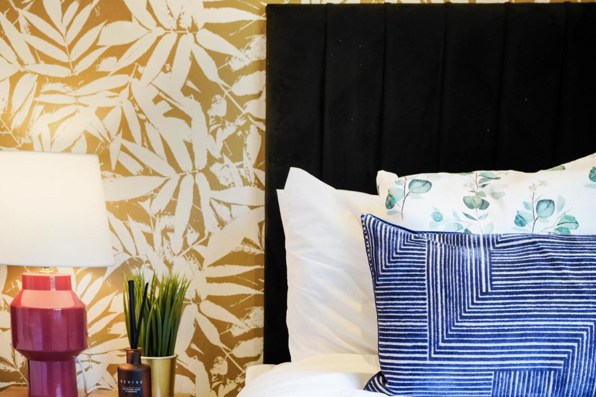 Holiday home 40 Percent Off! - Delightful Abode In - Garden *