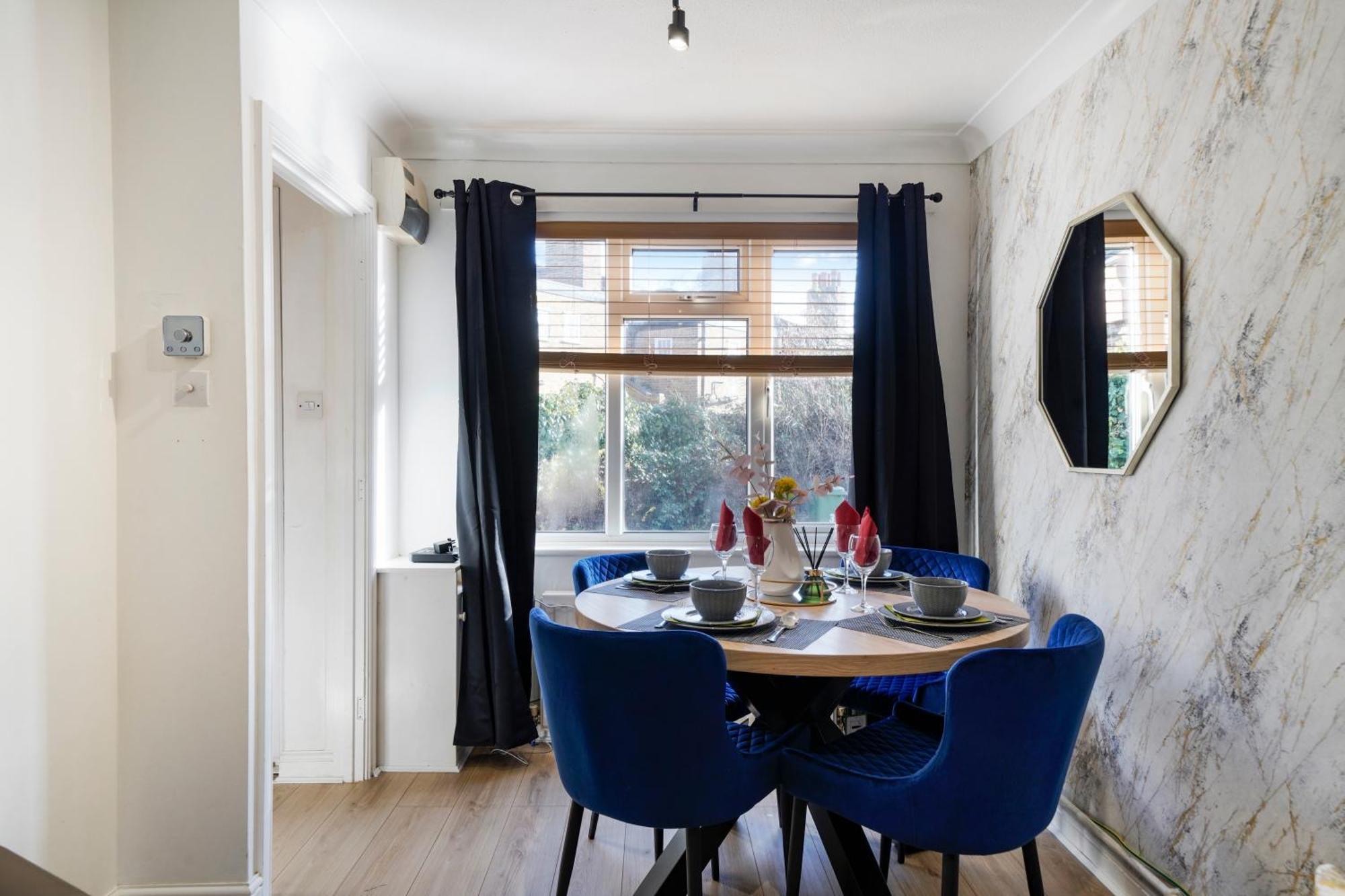 Holiday home 40 Percent Off! - Delightful Abode In - Garden London